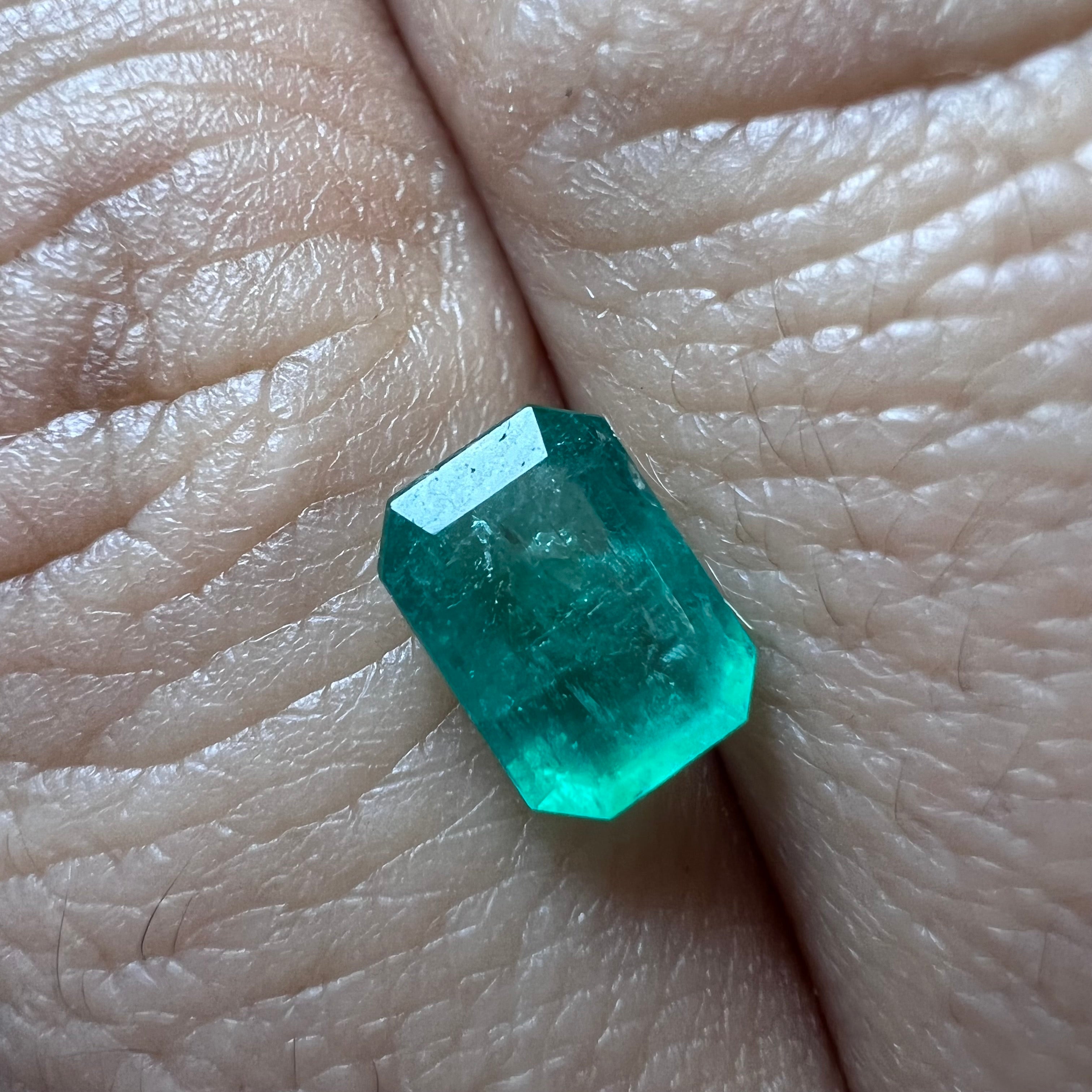 .87CT Loose Natural Colombian Emerald Rectangle Shape 7.21x5.14x2.98mm