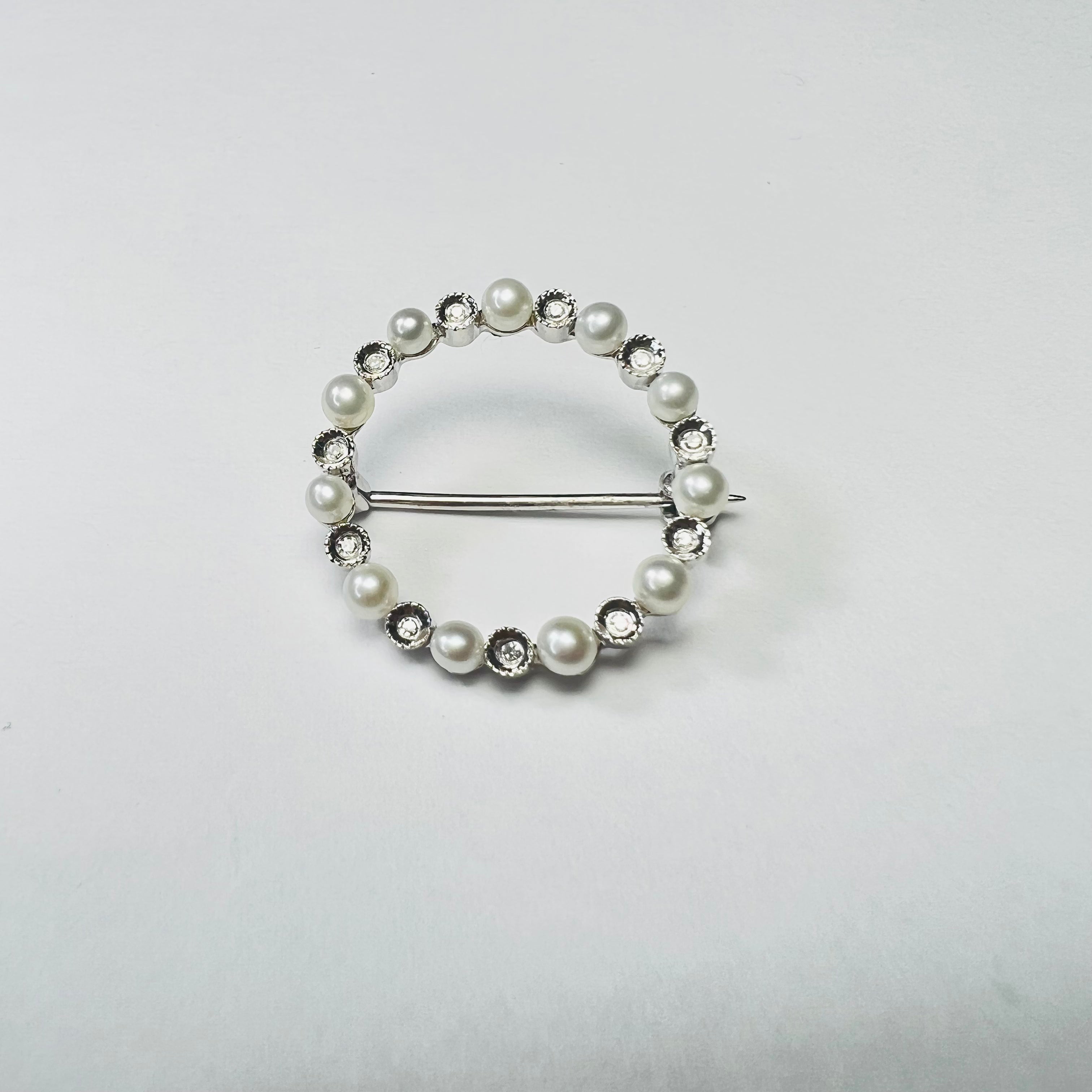 Solid 14K White Gold Pearl & Diamond Round Broach Pin .78"