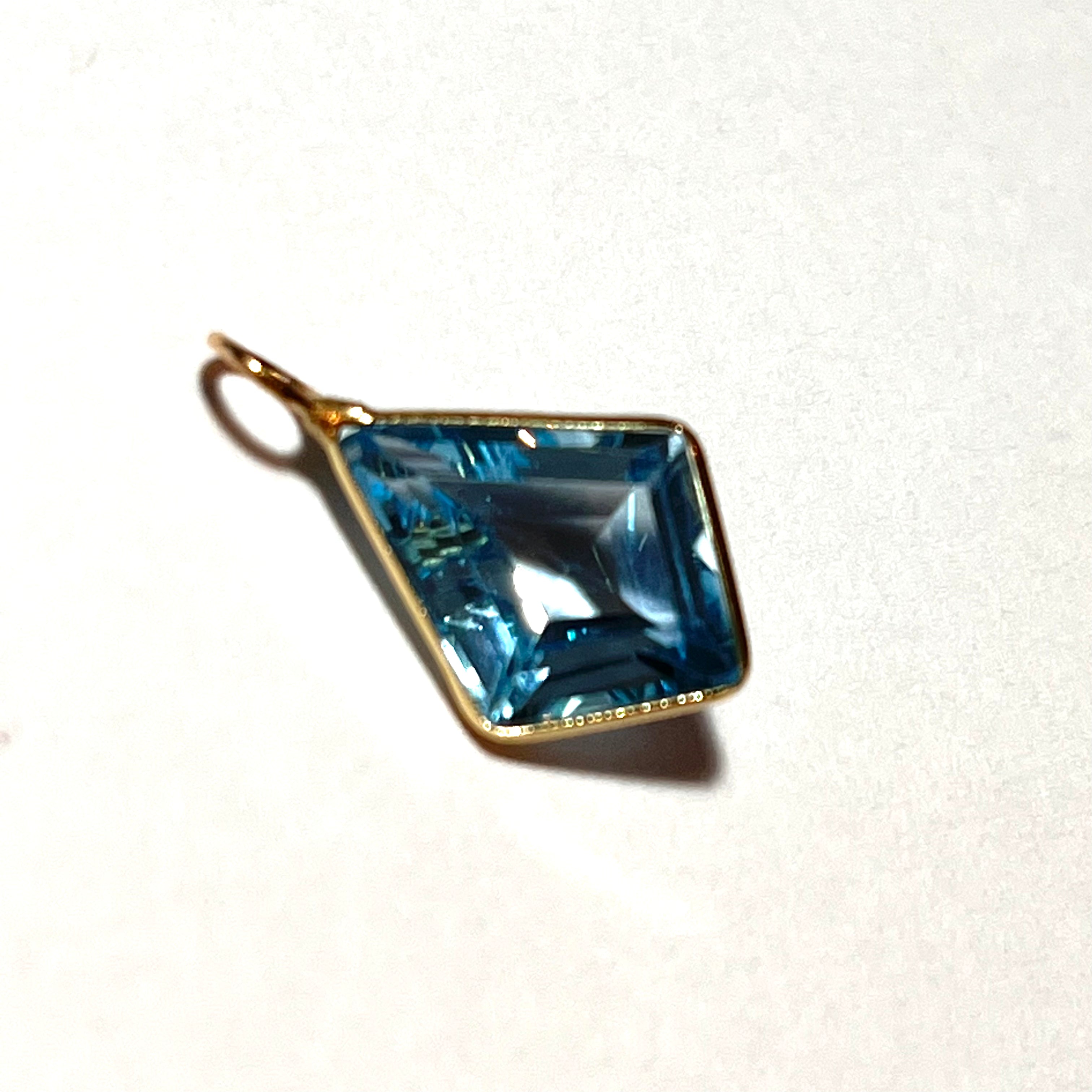 4.85ct Natural Blue Topaz 14K Yellow Gold Pendant Charm