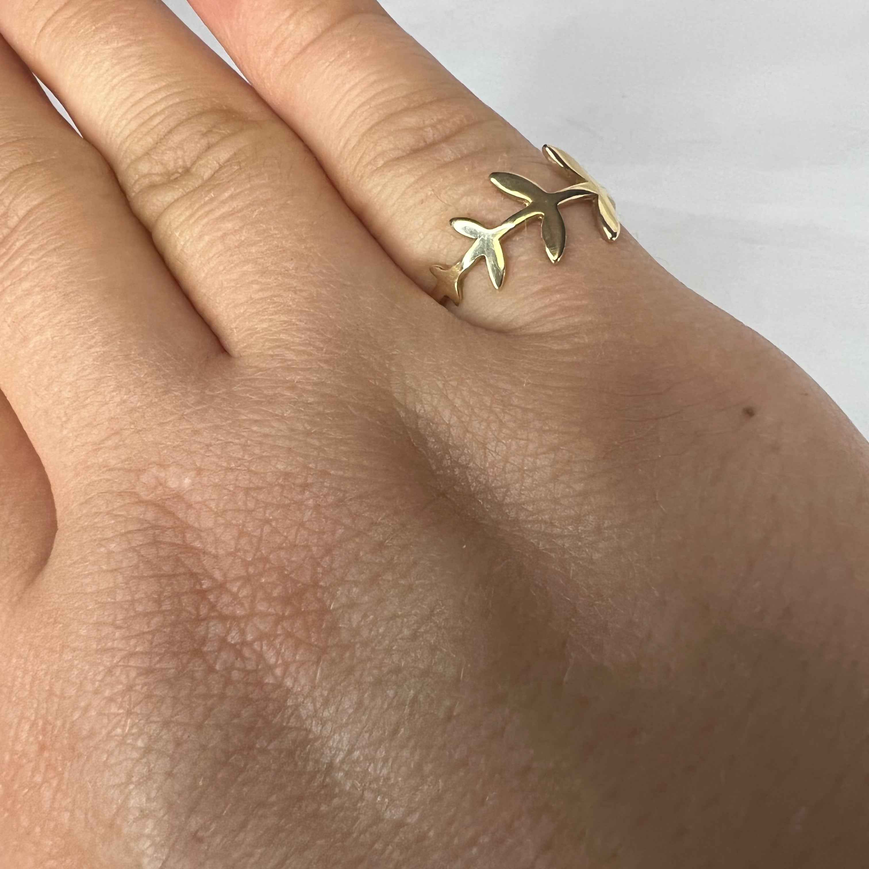 Solid 14K Yellow Gold Nature Leaves Stackable Ring Size 6.25