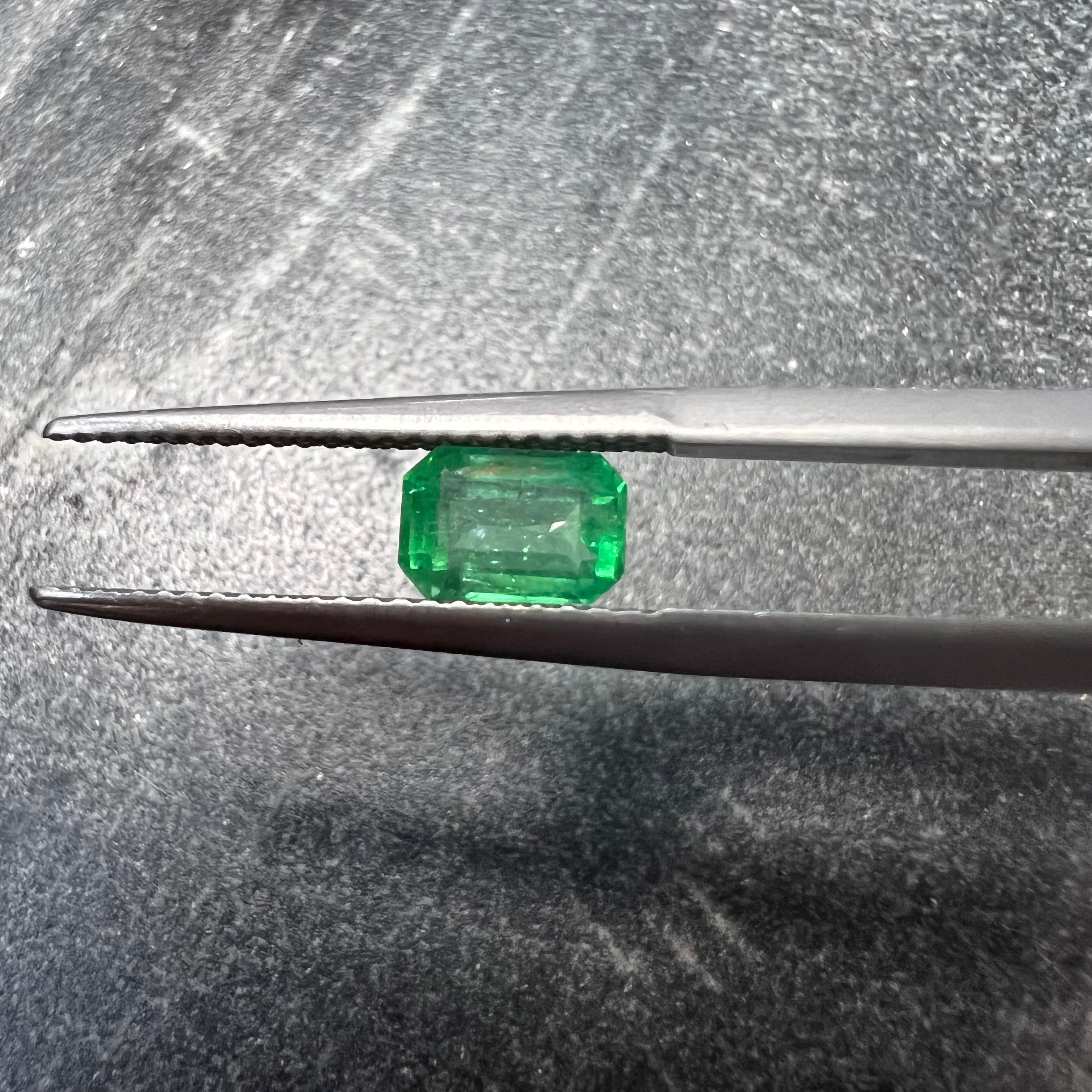 .69CT Loose Natural Colombian Emerald Rectangle Shape 6.52x4.54x3.07mm