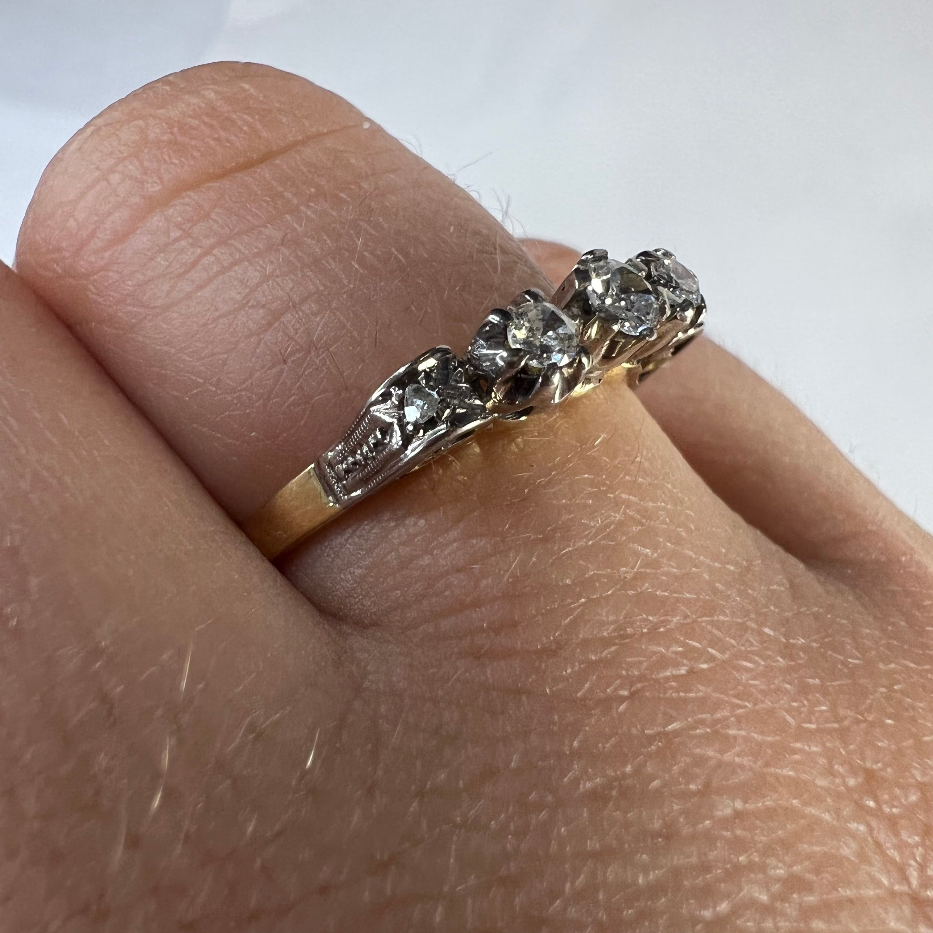 Antique 18K Yellow Gold Diamond .30ctw Engraved Ring Size 9.25