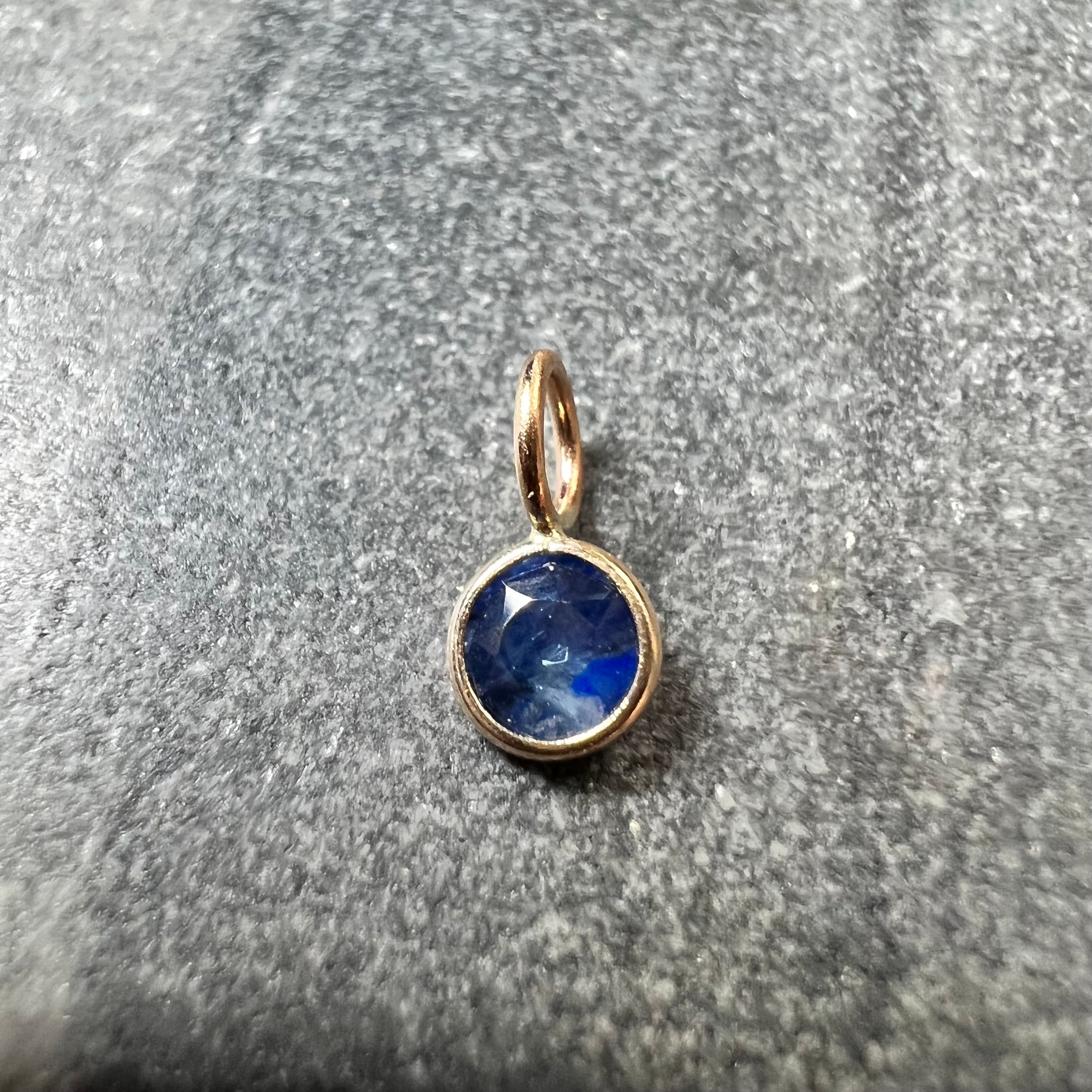 Natural Round Sapphire 14K Yellow Gold Pendant Charm 9x4.5mm