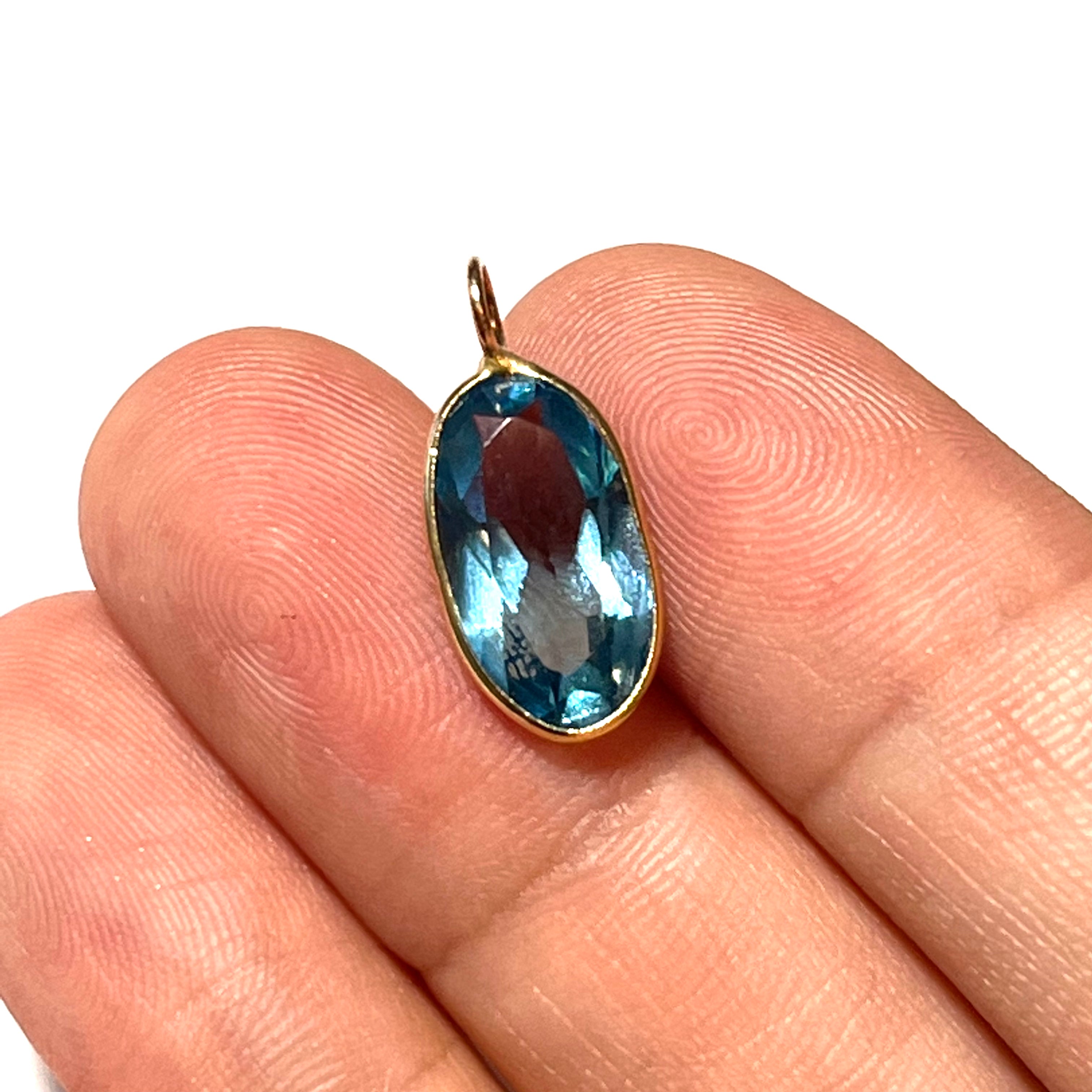 4ct Natural Oval Blue Topaz 14K Yellow Gold Pendant Charm