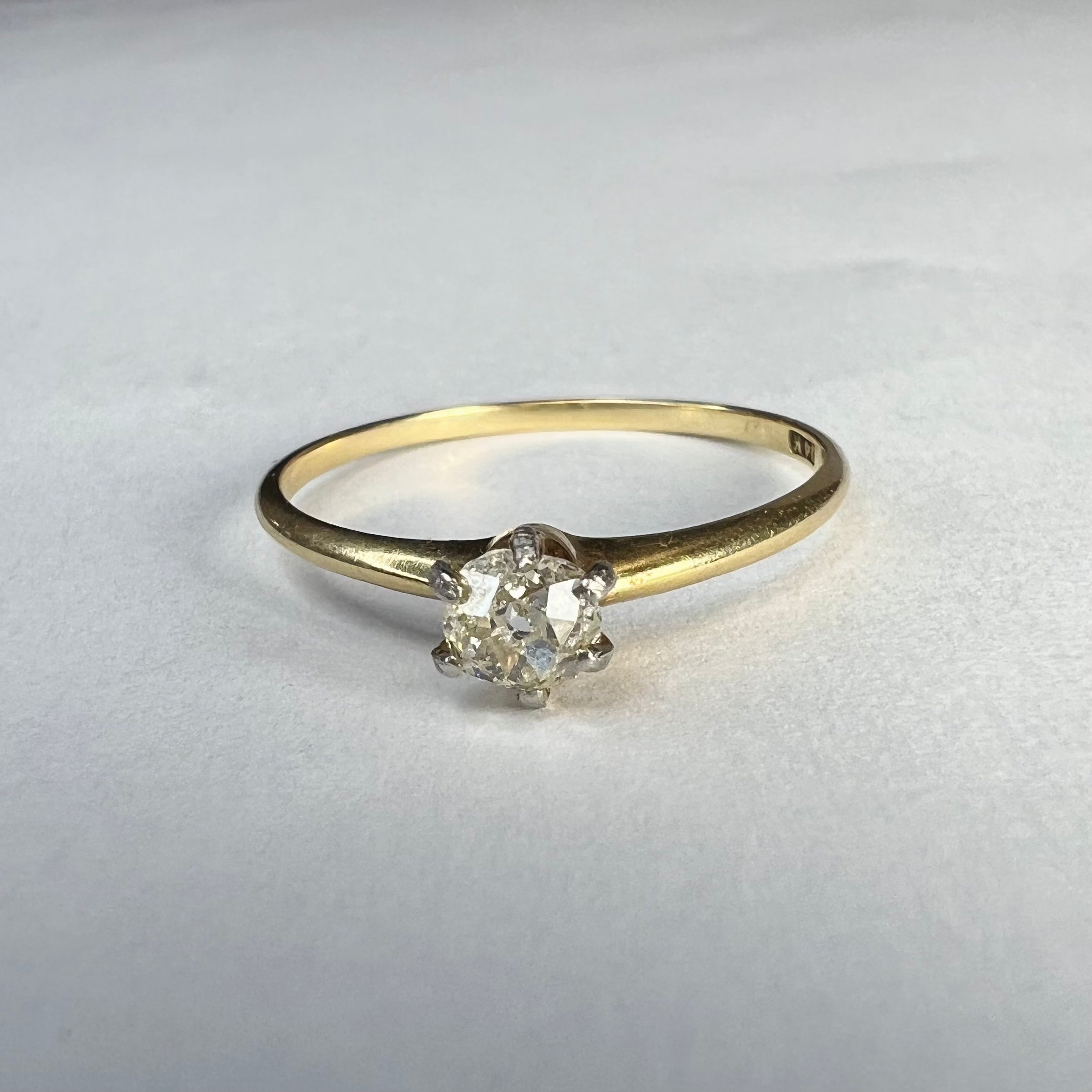 Solid 14K Yellow Gold Solitaire Diamond Ring Band Size 8.25