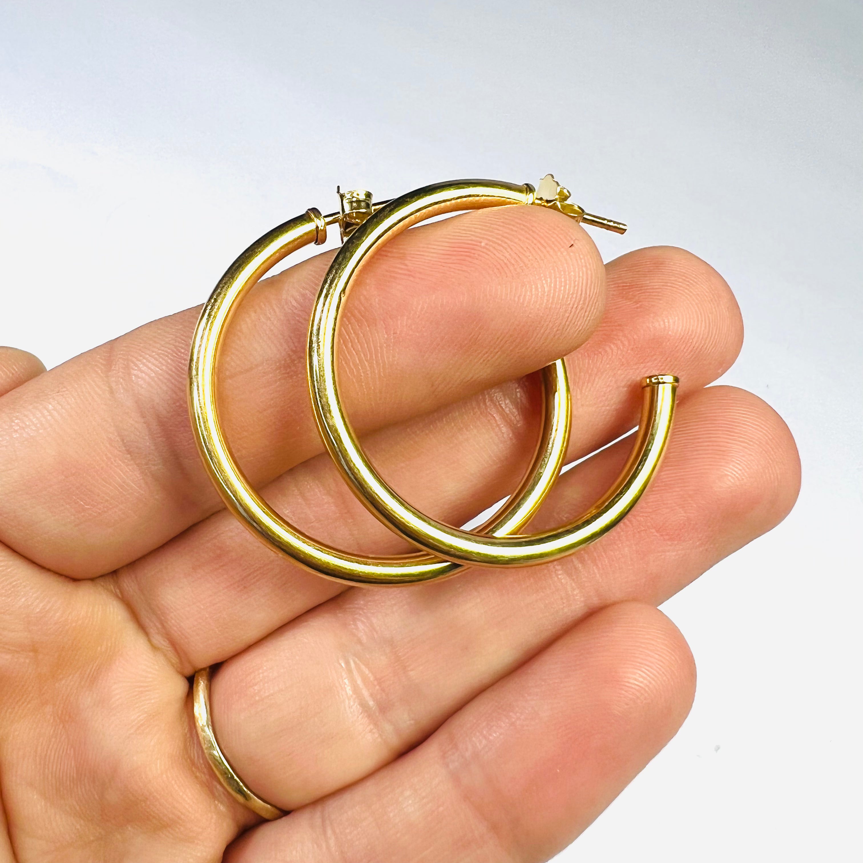 Solid 14k Yellow Gold Smooth Half Earring Hoop 1.4" 2.86g