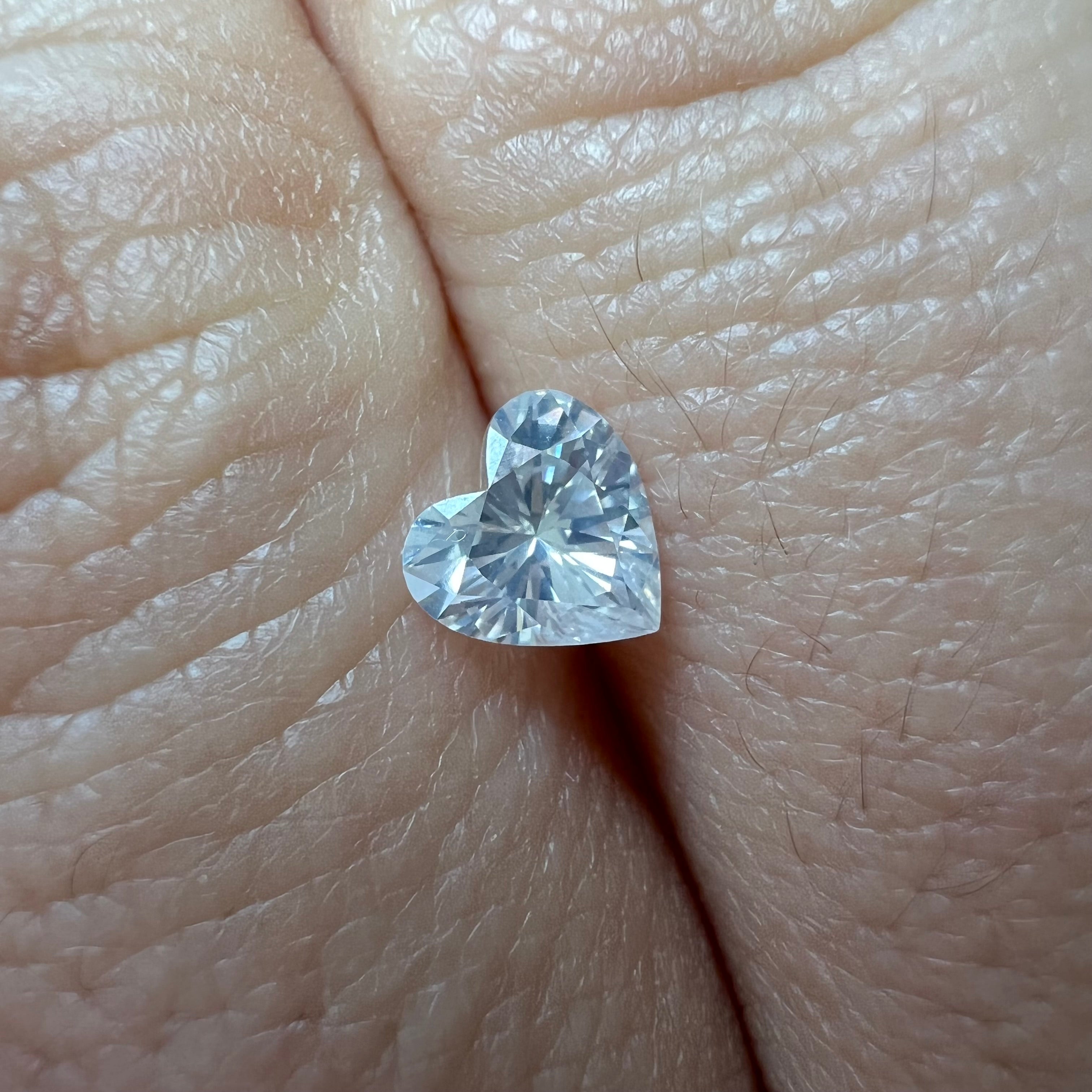 .56CT Heart Shape Diamond H VS2 5.44x5.51x3.21mm Natural Earth mined