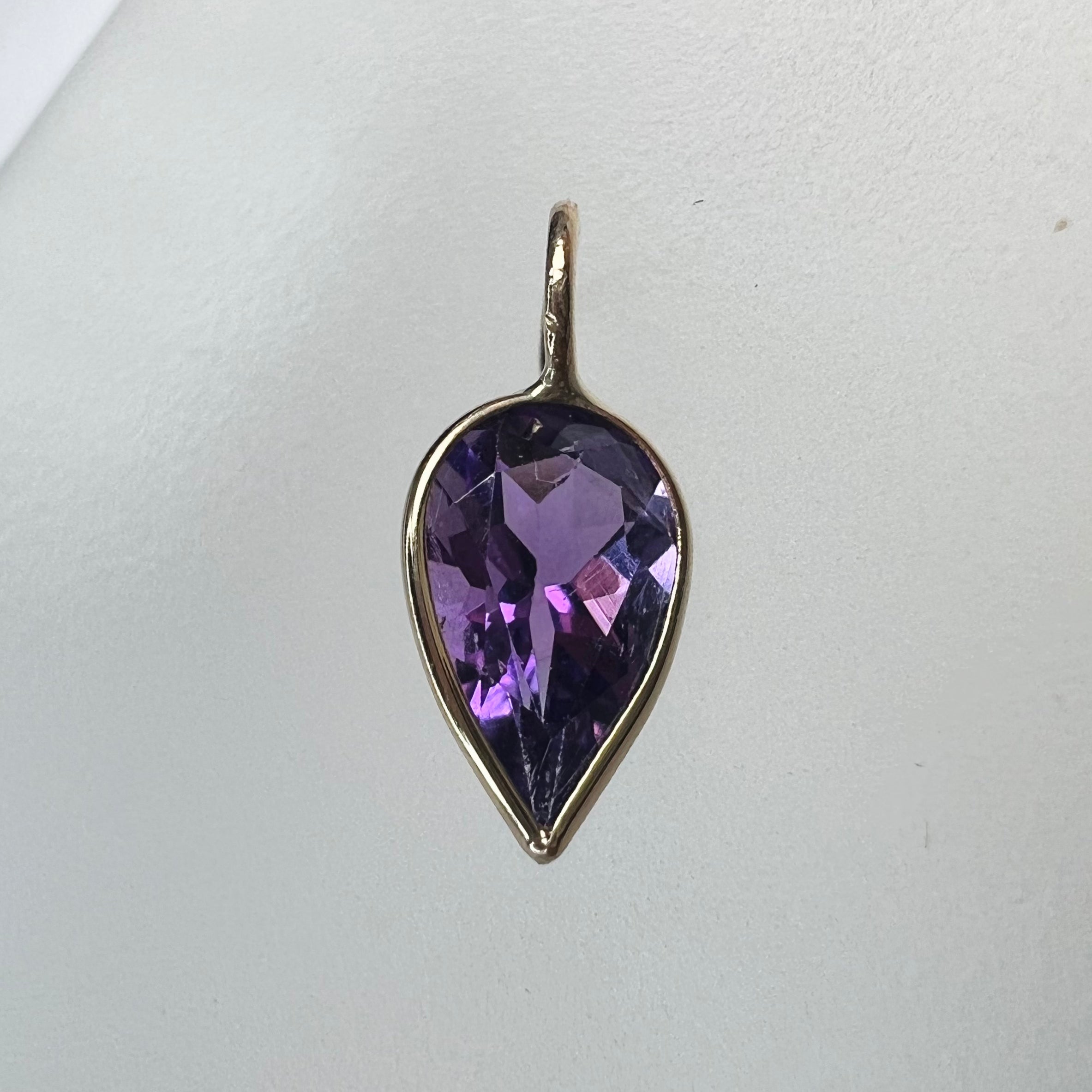 1CT Natural Pear Amethyst 14K Yellow Gold Pendant Charm 12x5mm