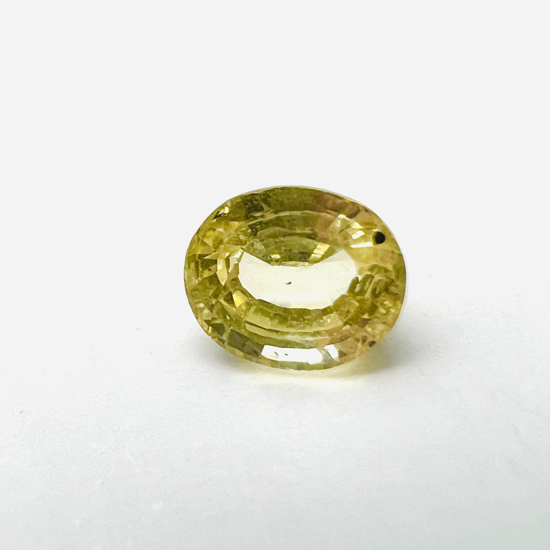 .94CTW Loose Oval Yellow Sapphire 5.6x4.9x3.8mm Earth mined Gemstone