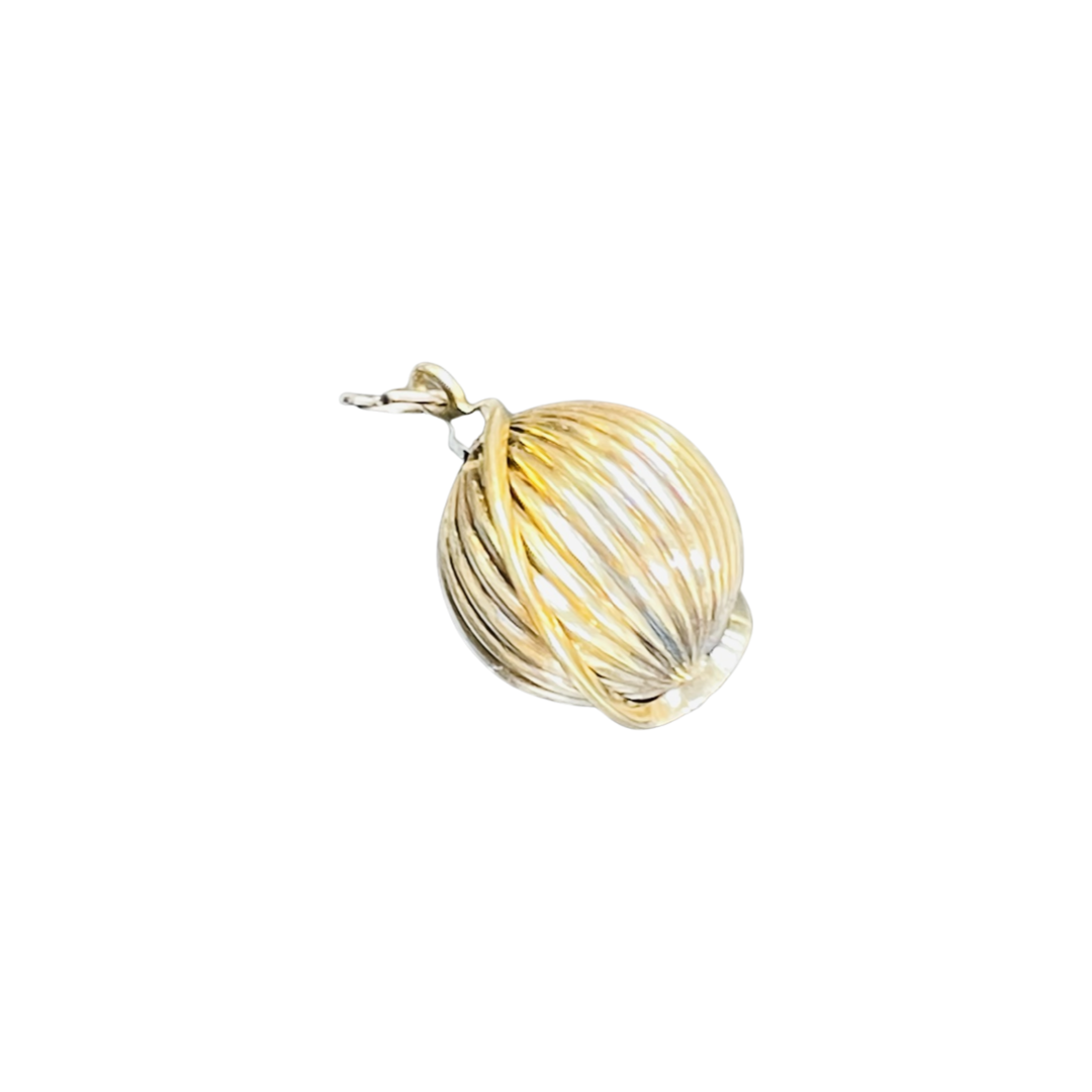 Vintage Spinning Fluted 18K Yellow Gold Sphere Ball Charm Pendant