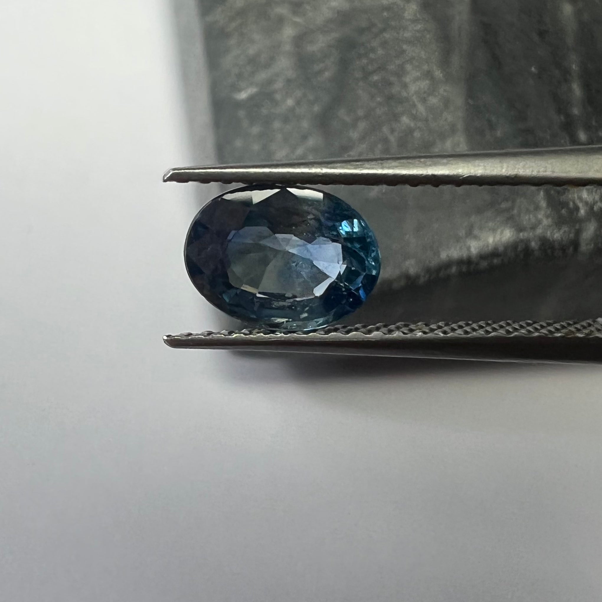 1.45CTW Loose Oval Sapphire 7.8x6x3.4mm Earth mined Gemstone