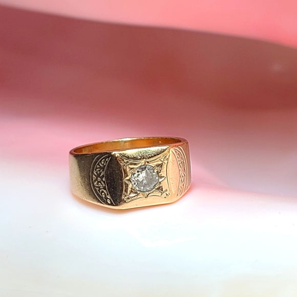 9K Yellow Gold Victorian Engraved Wide Diamond Ring size 6.25
