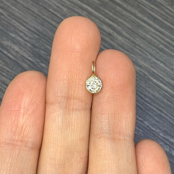 .30CT Brilliant Cut Diamond Pendant in solid 14k Yellow Gold