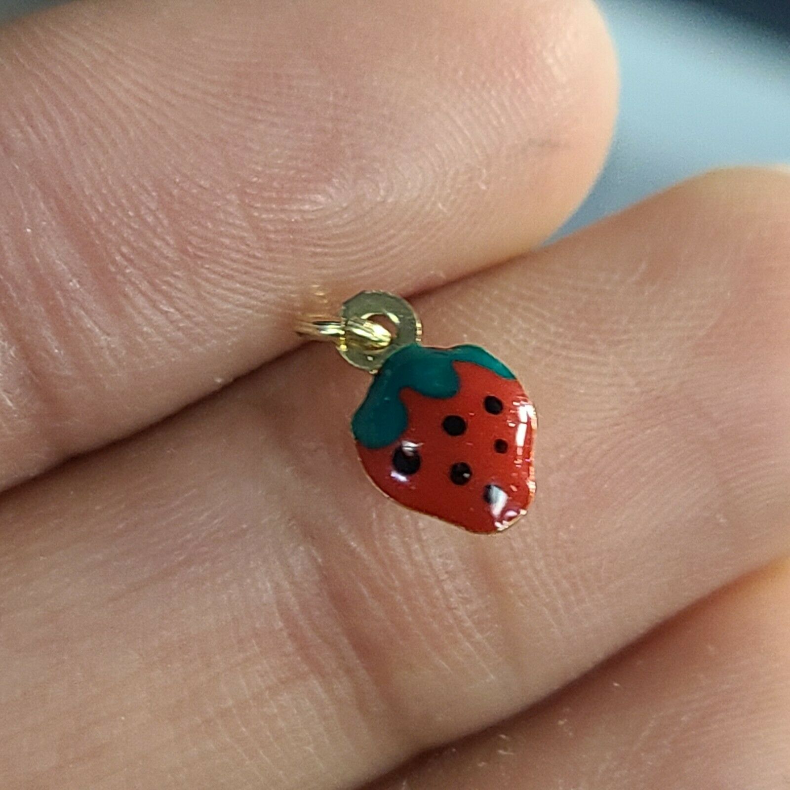 14K Yellow Gold Strawberry Enamel Charm 10mmX5mm